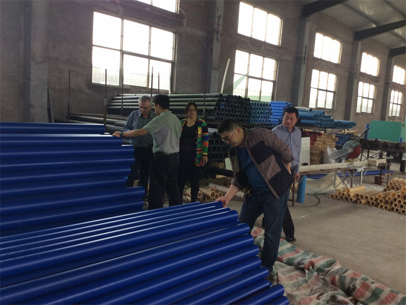 China New Design Troughing Carrying Idler for Belt nveyor 